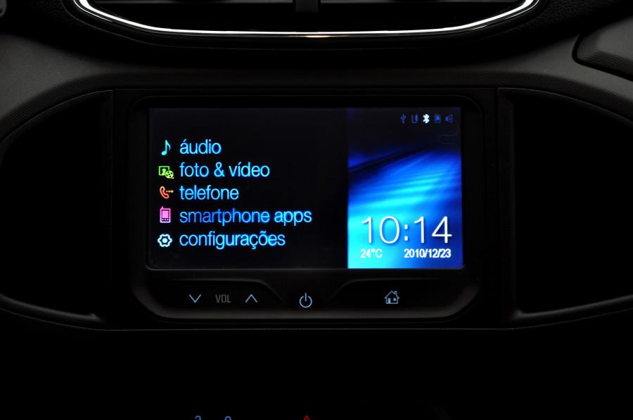  Chevrolet Onix 2012 года  (фото 19 из 113)